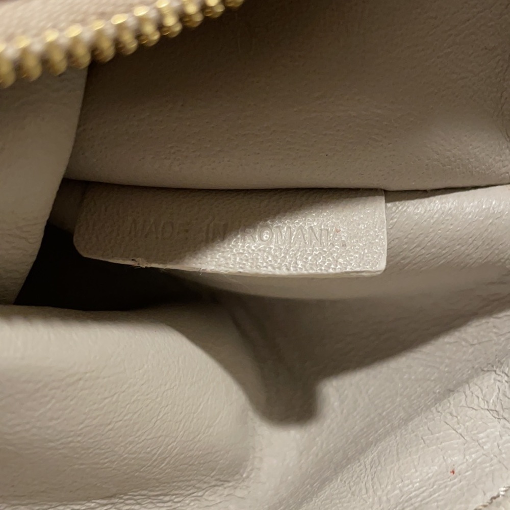 Burberry Signature Grain Check Canterbury Tote - Picture 9 of 16